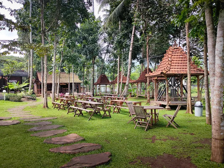 CINTAHOLIDAY